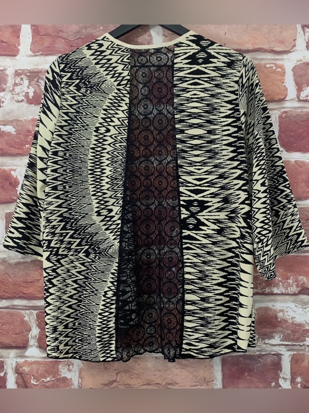 Tea n Rose Black & Cream Patterned Kimono Boho Open Front Top